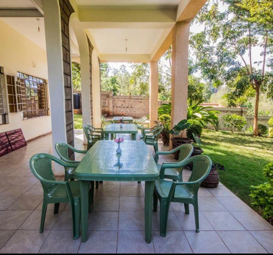 Riverfront Gardens Bed and Breakfast Mjini Esterno foto