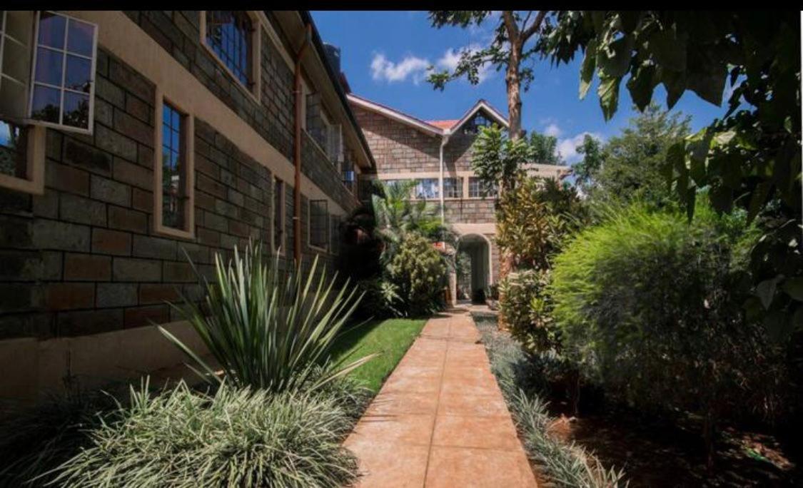 Riverfront Gardens Bed and Breakfast Mjini Esterno foto