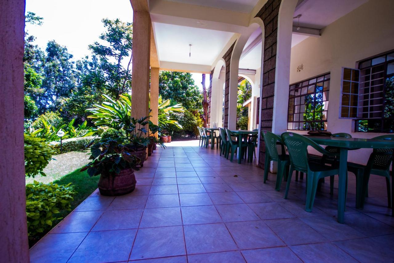 Riverfront Gardens Bed and Breakfast Mjini Esterno foto